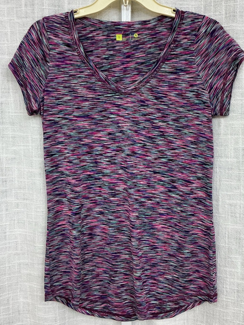 Xersion Women's 
Purple/Pink Multi Space-Dye V-Neck Tee